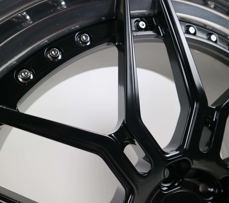 La ruota forgiata disco del nero di lucentezza borda il labbro lucidato 5x112 5x120 per Mercedes Benz BMW